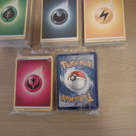 12 Unopened Pokemon Energy Packs - Picture 3 of 3